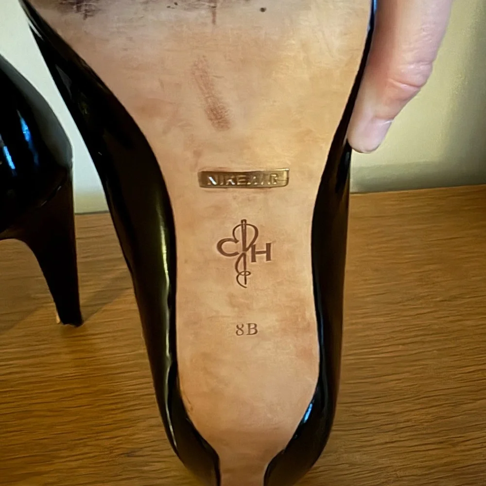 Cole Haan Black Heels Sleek Patent Leather - Picture 5 of 8